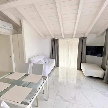 Superior Apt Lake Como Apartamento Colico